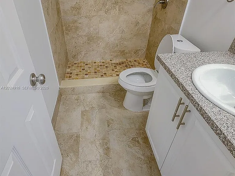 2460 Taylor St #1C — Photo 21
