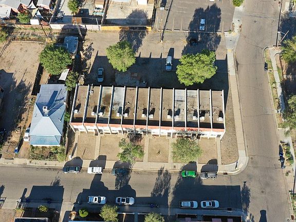 4th image of 1515 8th St NW