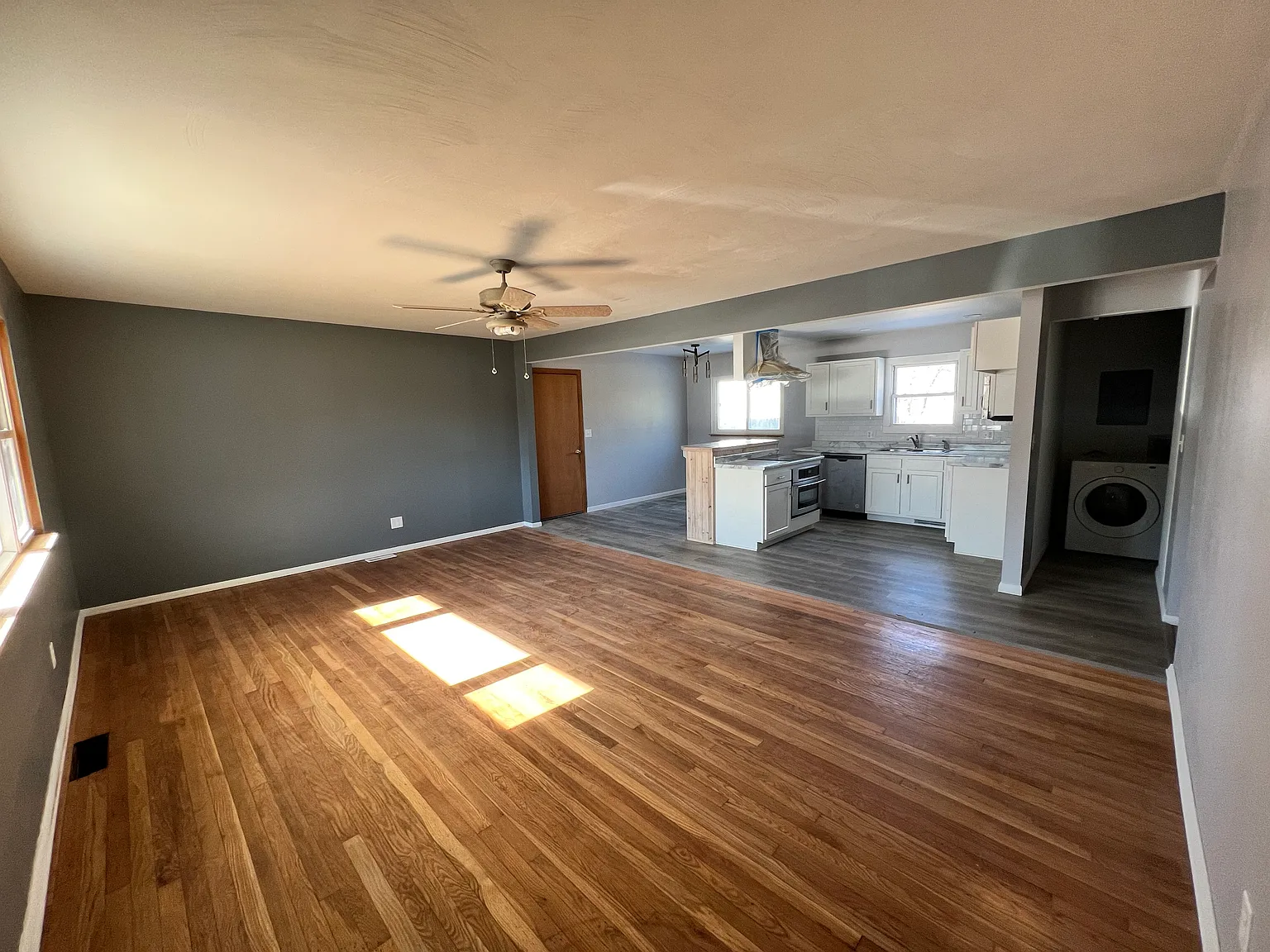 3 bed, 1092 sqft, $750 — Photo 3