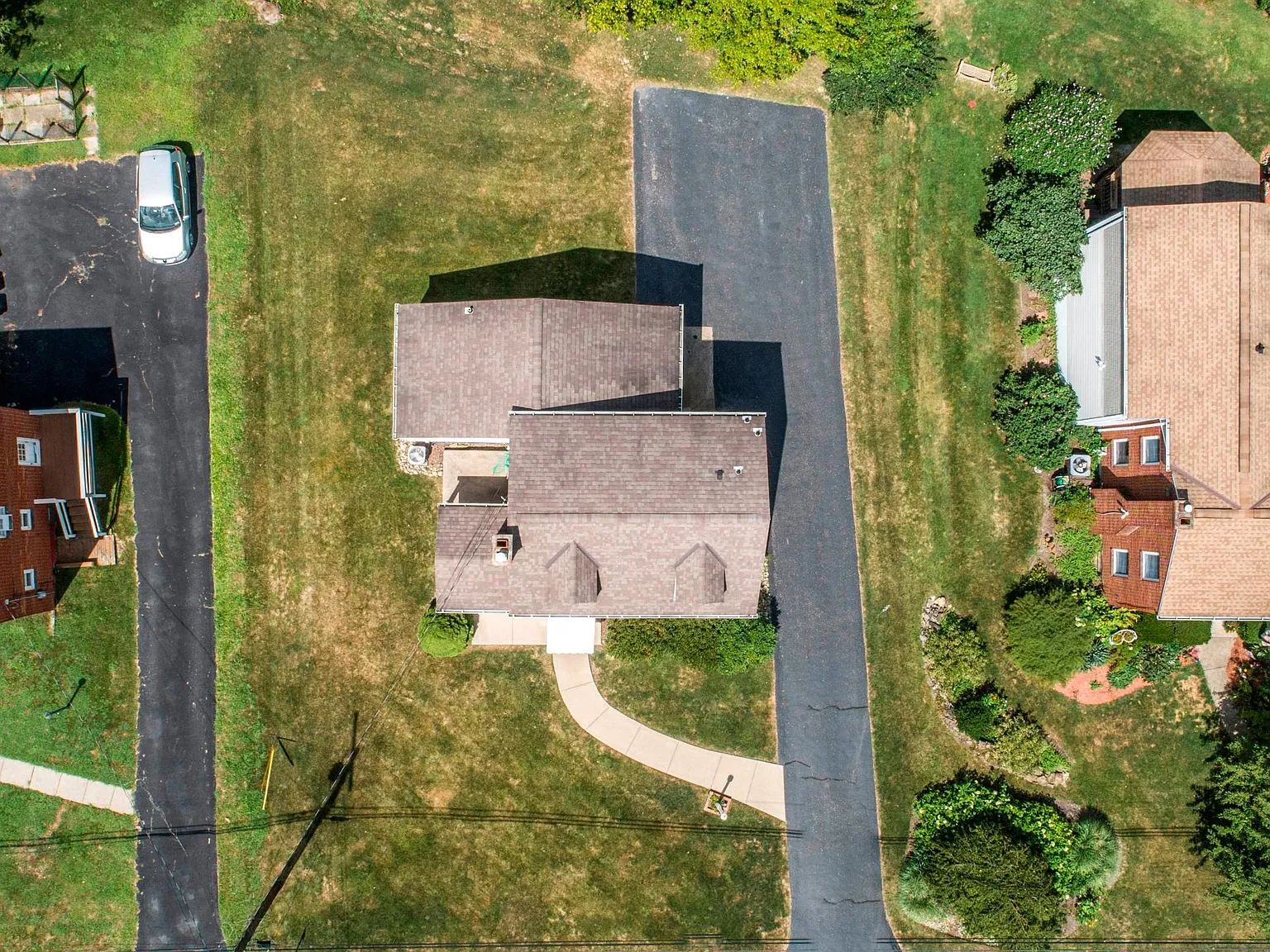 124 Highview Drive — Photo 3