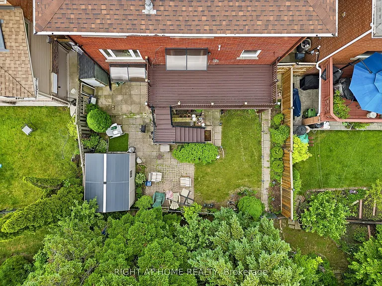 29 Sunforest Dr — Photo 46