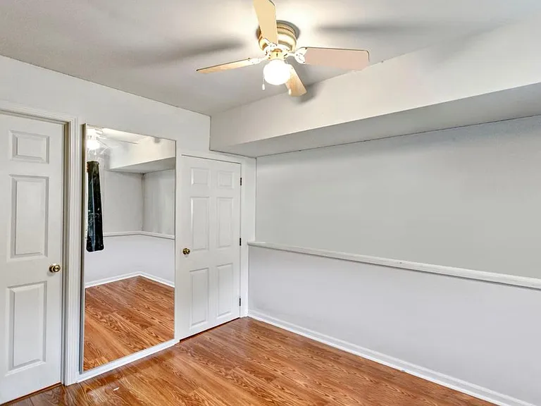 511 N Braintree Dr — Photo 25