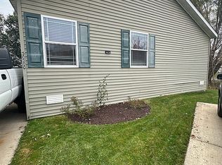 30200 Marquant Ct, Novi, MI 48377