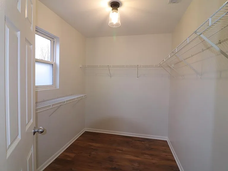 1940 Candlelight Cir — Photo 14
