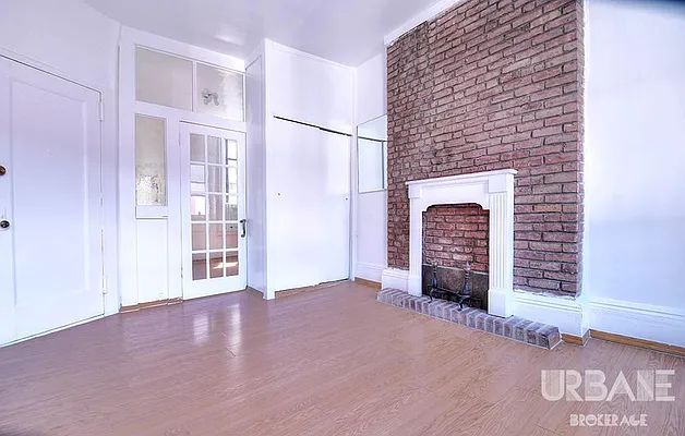 Rented by Urbane Brokerage | media 10