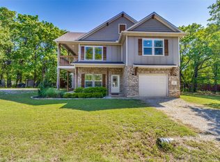 32 Coffee Cir, Pottsboro, TX 75076