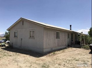 21 E Arden Dr, Yerington, NV 89447
