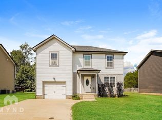 621 Woodhaven Dr, Clarksville, TN 37042