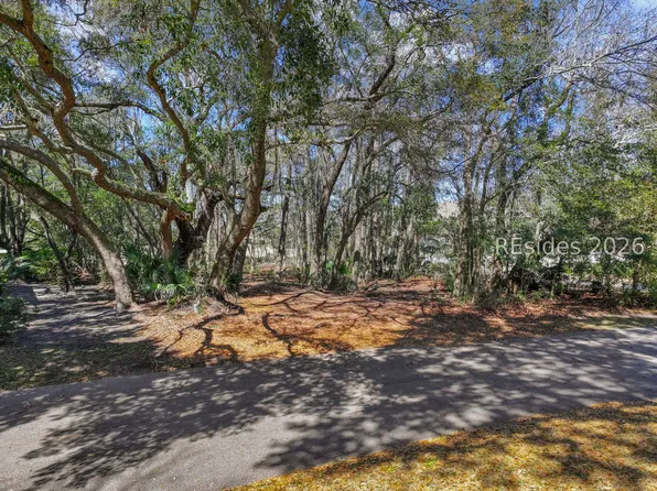 9 Margarita Ct, Hilton Head Island, SC 29926