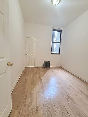 5th image of 230 W 123rd St #1F