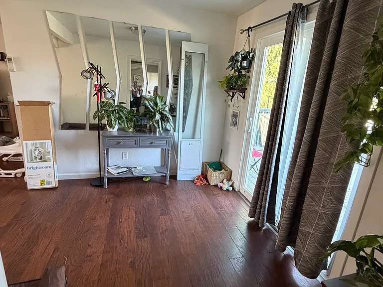 2101 Biglow Dr — Photo 6
