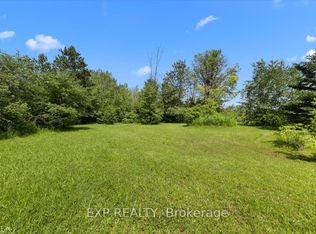 6889 Snake Island Rd, Ottawa, ON K4P1N2