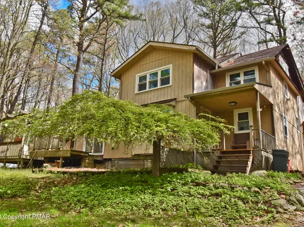 316 Goldfinch Pl, Mount Pocono, PA 18344
