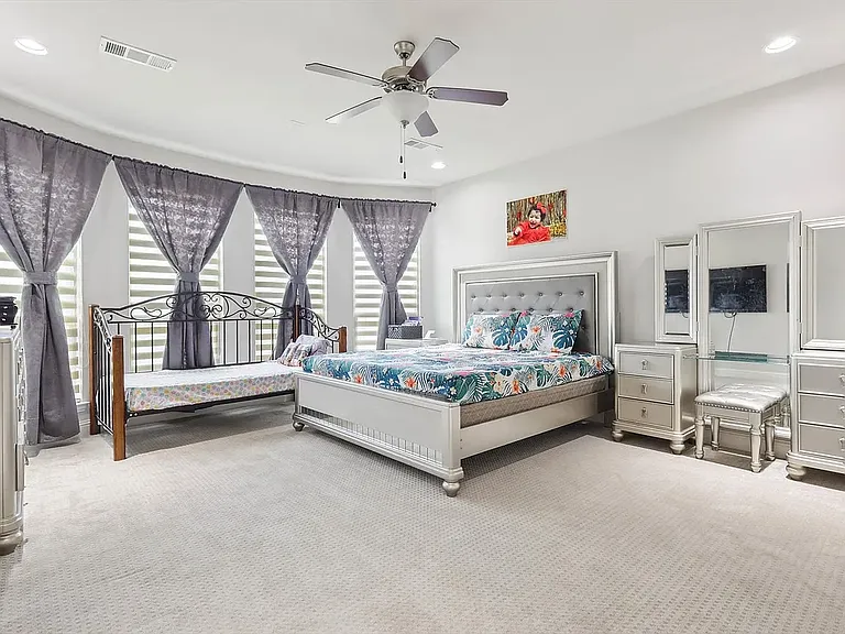 5012 Engleswood Trl — Photo 16