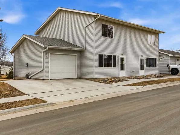 107 E 3rd St, Tiffin, IA 52340