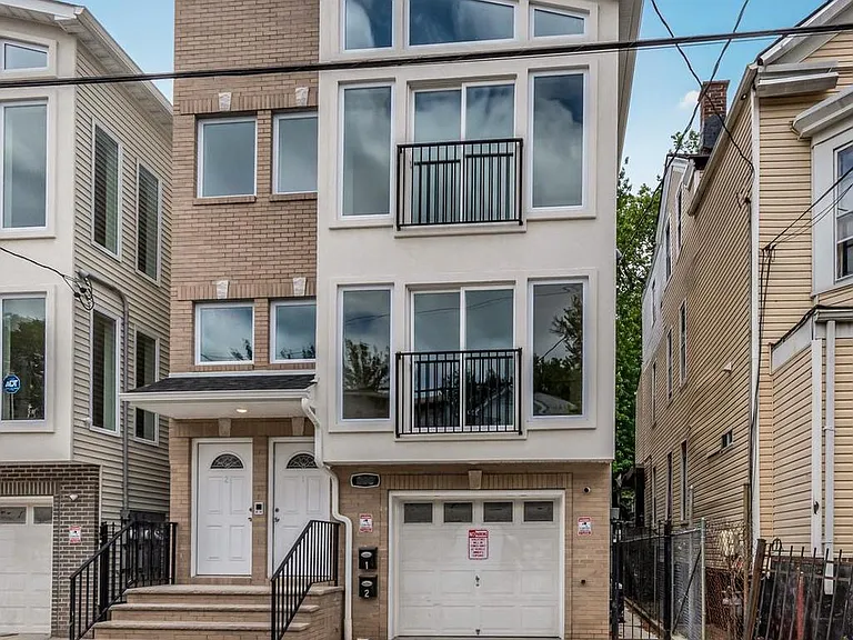 282 W Runyon St #1 — Photo 14