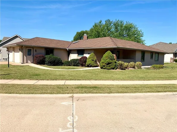 4509 S Heatherwood Dr, Saint Joseph, MO 64506