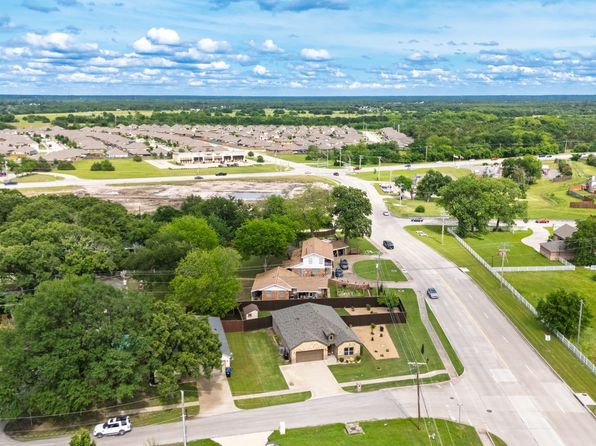 409 Marita Rd, Greenville, TX 75402