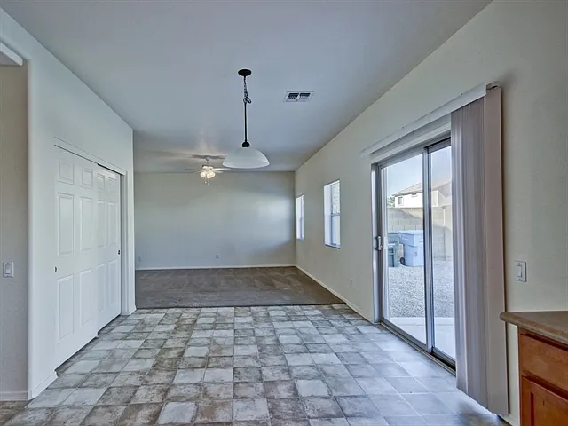 5128 W Shumway Farm Rd — Photo 5