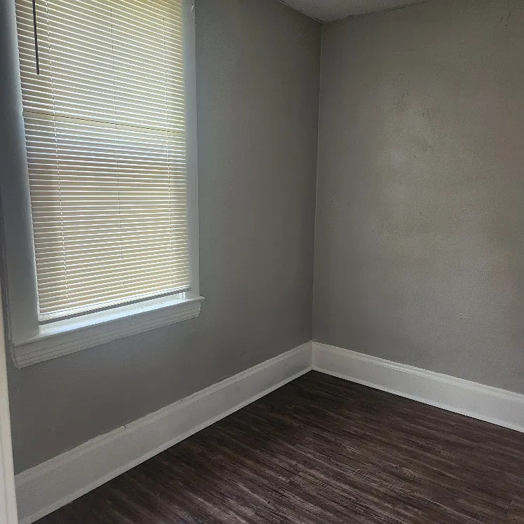 3020 Searsdale Ave - 2- Down Back — Photo 1