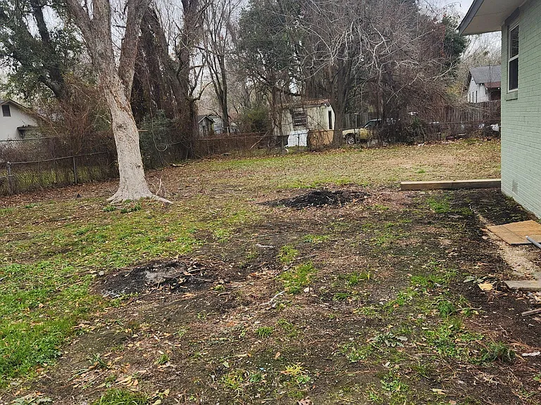 9533 Gassie St — Photo 19