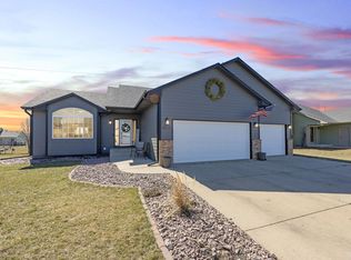 617 Saint Jerome St, Harrisburg, SD 57032