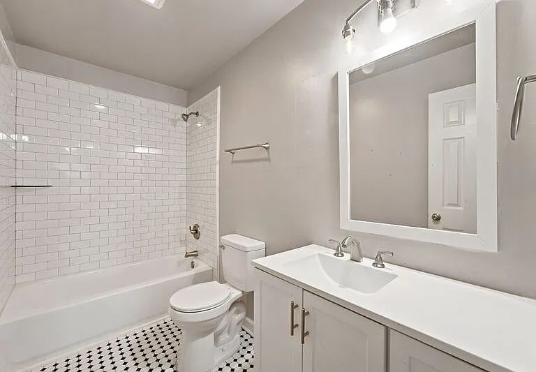 2770 N Barcelona Ave — Photo 8