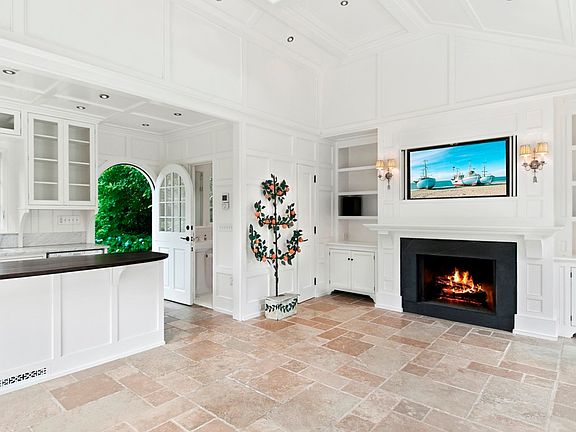 5th image of 28 Cooper Ln