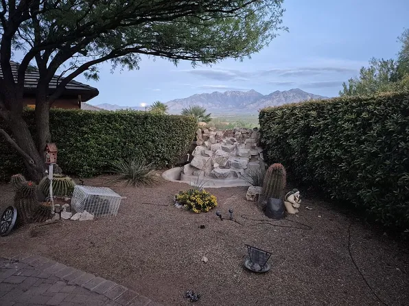 5421 S Acacia Creek Dr, Green Valley, AZ 85622
