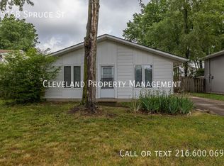 35158 Spruce St, North Ridgeville, OH 44039