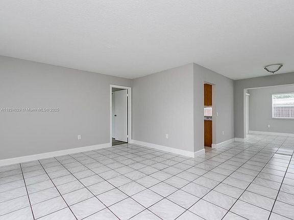 4th image of 11461 NW 32nd Pl #11461
