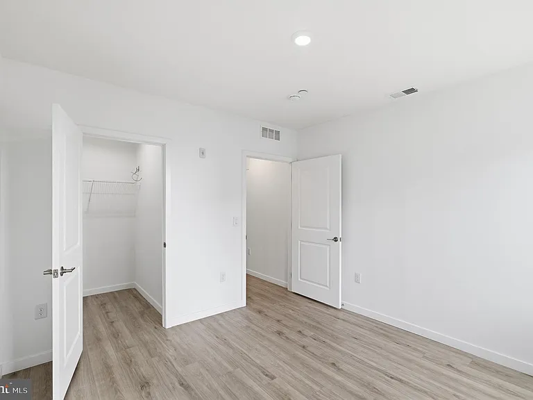 915 N Broad St #601 — Photo 20