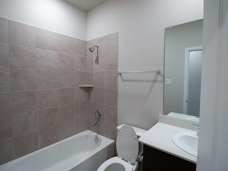 1103 Sweetleaf St — Photo 15