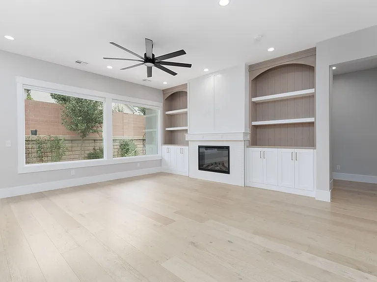334 S Water Course Dr — Photo 12