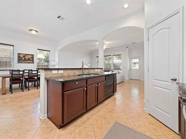 24526 Foxberry Glen Ln — Photo 4
