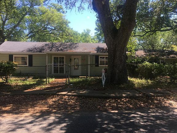 2nd image of 2412 Gulf Ave