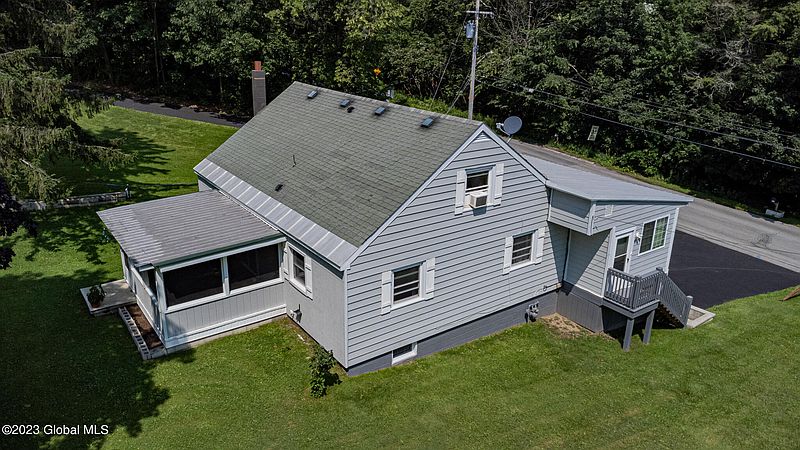 3rd image of 47 Ridge Road