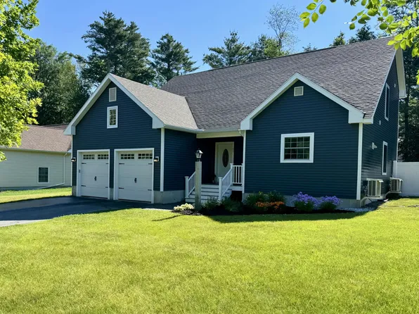 75 Forest Glen Lane, Topsham, ME 04086