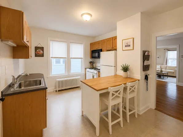 52 Maplewood Ave #2, West Hartford, CT 06119