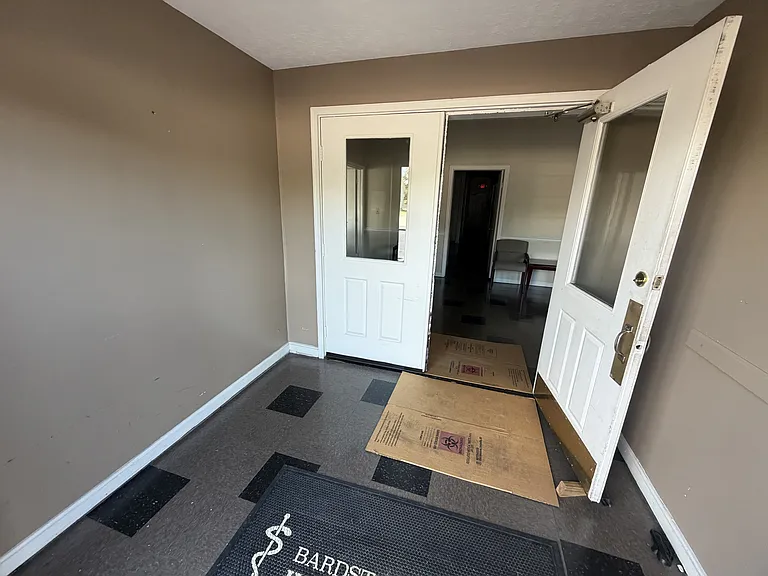 319 Cathedral Mnr #1 — Photo 15