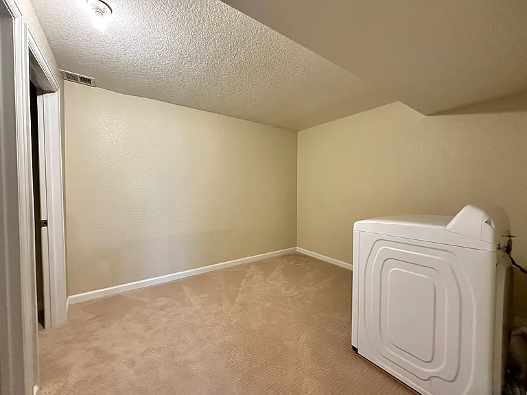 312 Southridge Pl — Photo 28