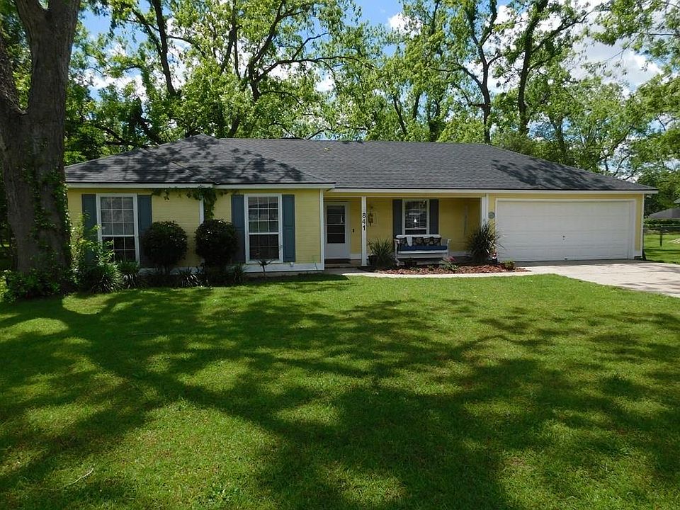 1st image of 3841 Brookfield Dr