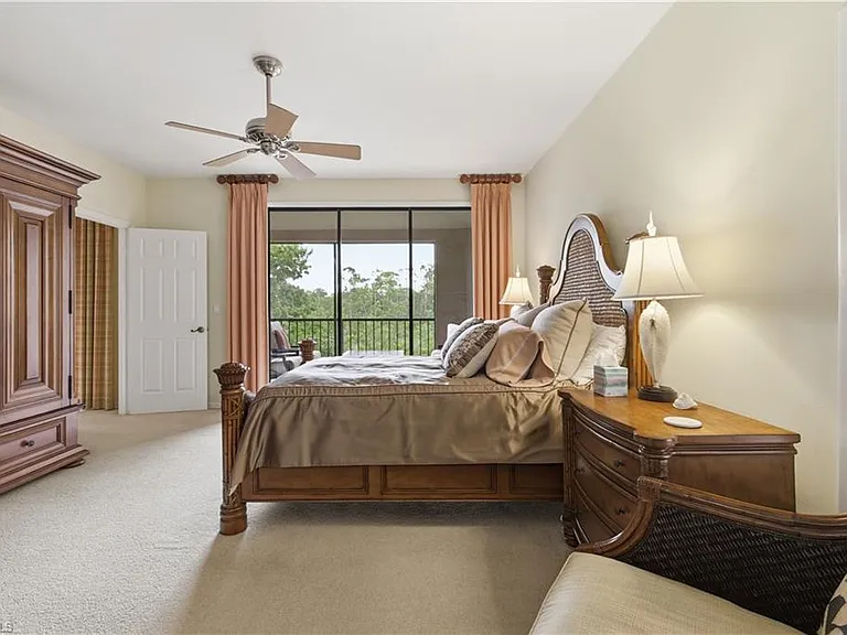 27038 Oakwood Lake Dr — Photo 23