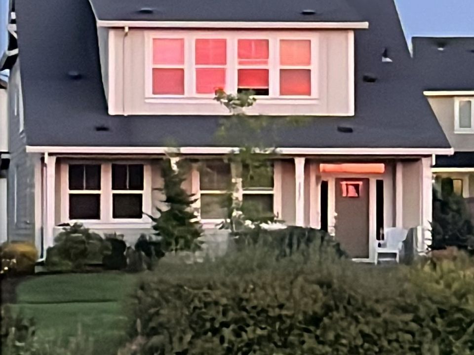 1st image of 7237 SE Bristletail Ln