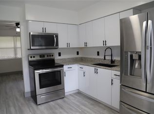 410 SW 9th Ave #1E, Hallandale, FL 33009