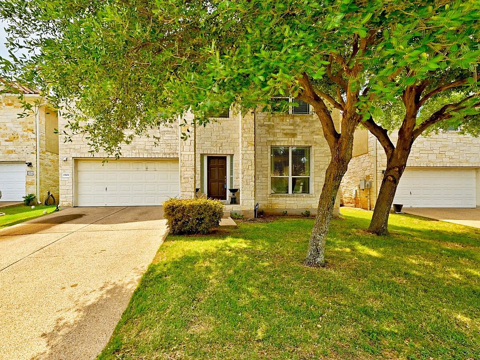 1st image of 15508 Interlachen Dr