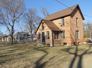 900 Peninah St, Yankton, SD 57078