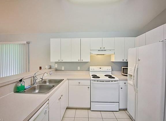 3rd image of 1123 NW 1st Pl