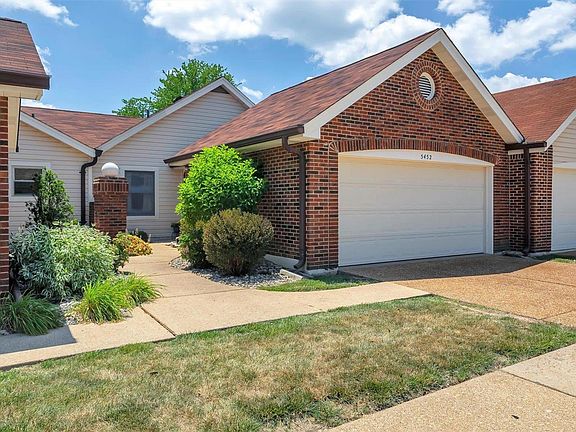 2nd image of 5452 Duchesne Parque Dr