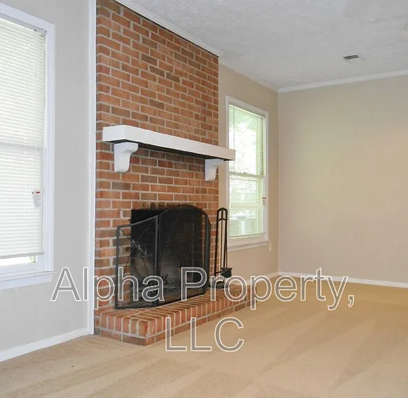 20 Clearfield Rd — Photo 3